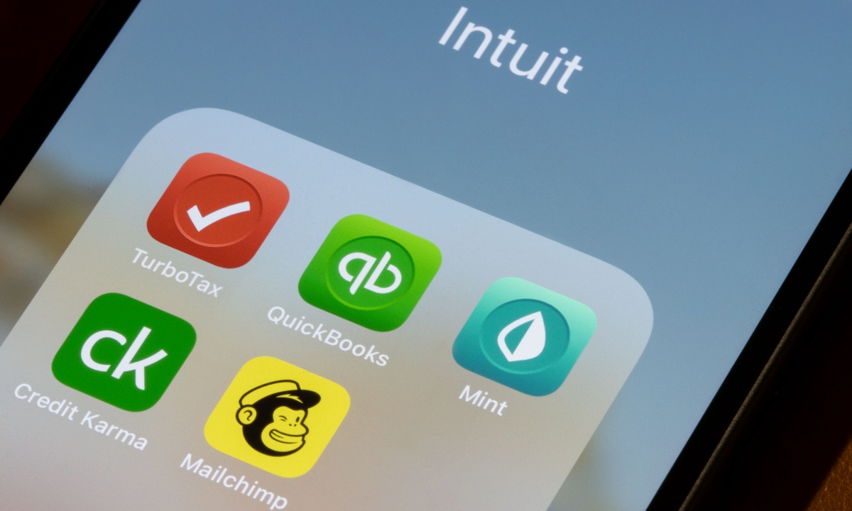 Intuit Integrates Credit Karma and TurboTax Amid AI Rollout 