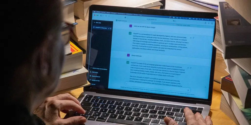 Survey Reveals Widespread Adoption of AI Chatbots Among