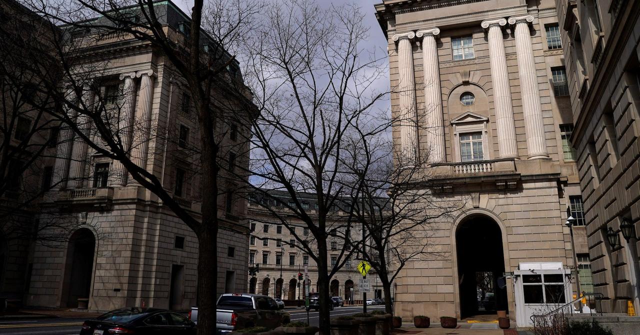 IRS Pauses Modernization Efforts to Reassess AI Integration