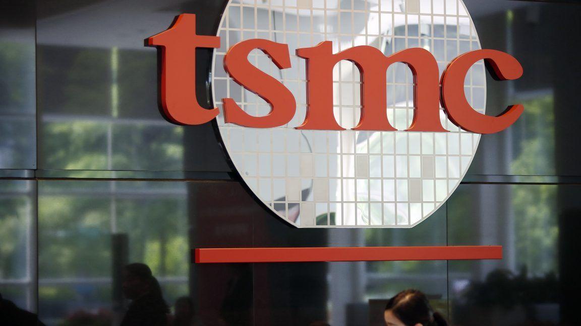 Ex-Intel CEO Skeptical of TSMC's $100 Billion US Investment
