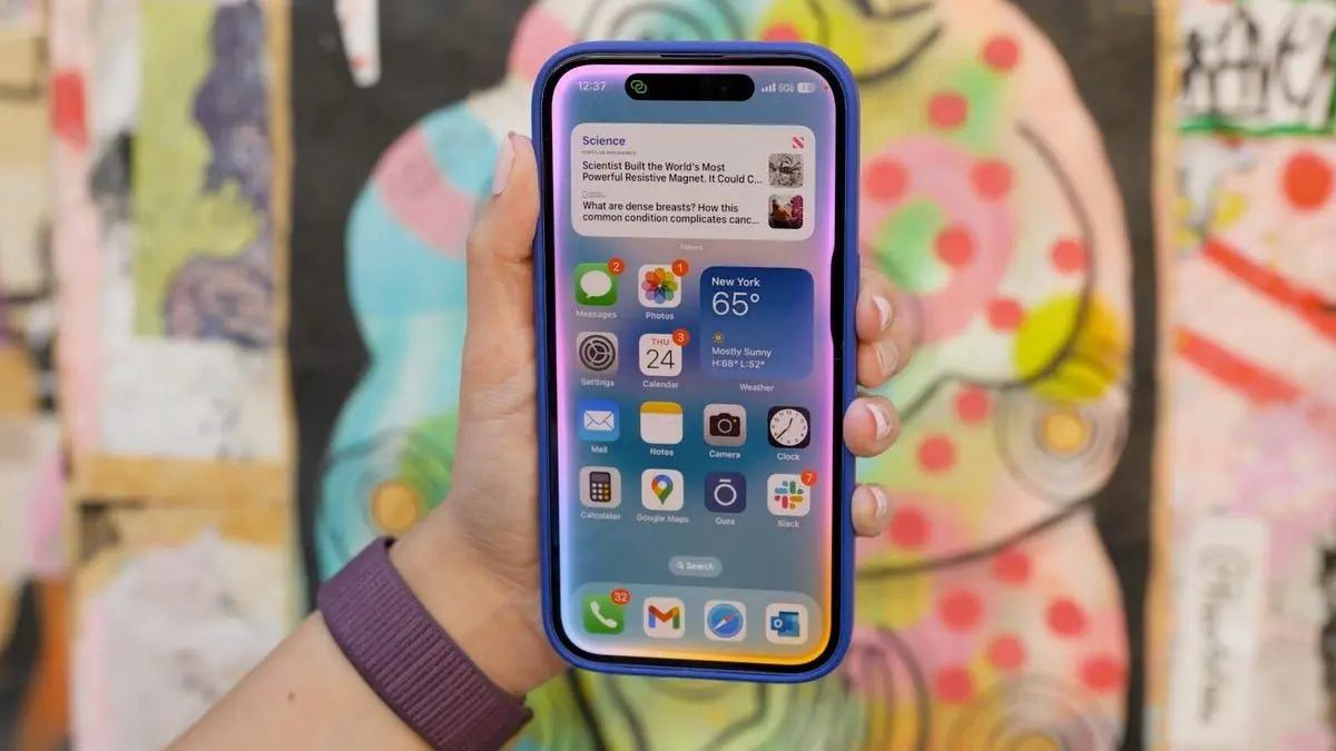 Apple's Revamped Siri with AI Features Reportedly Coming