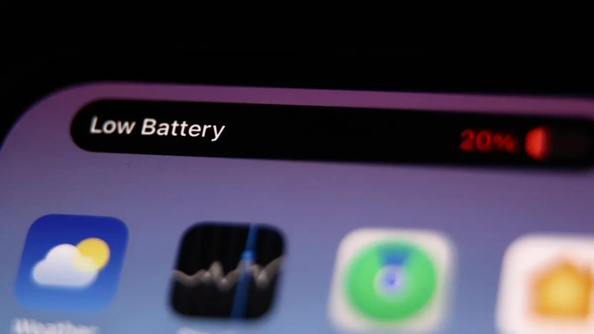Apple to Introduce AI-Powered Battery Management in iOS 19