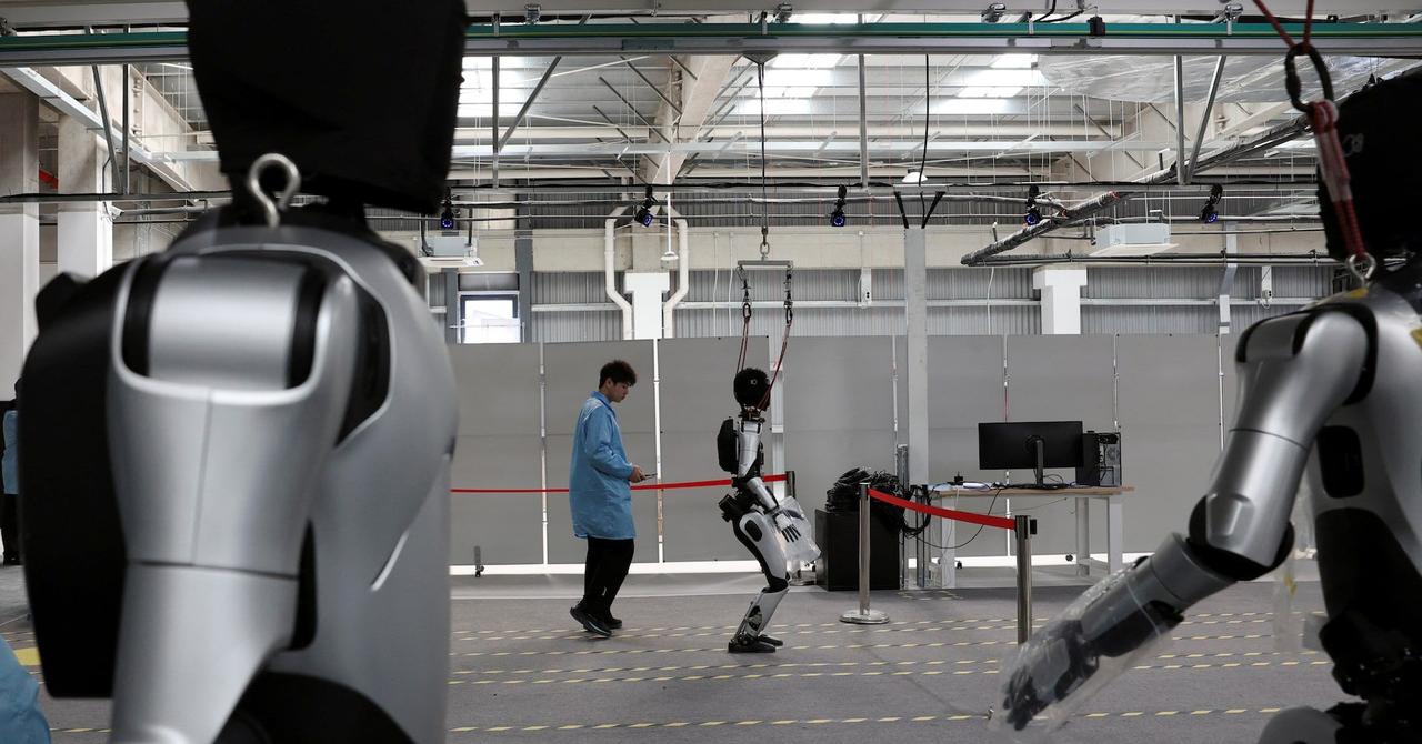 China's AI-Powered Humanoid Robots: Transforming