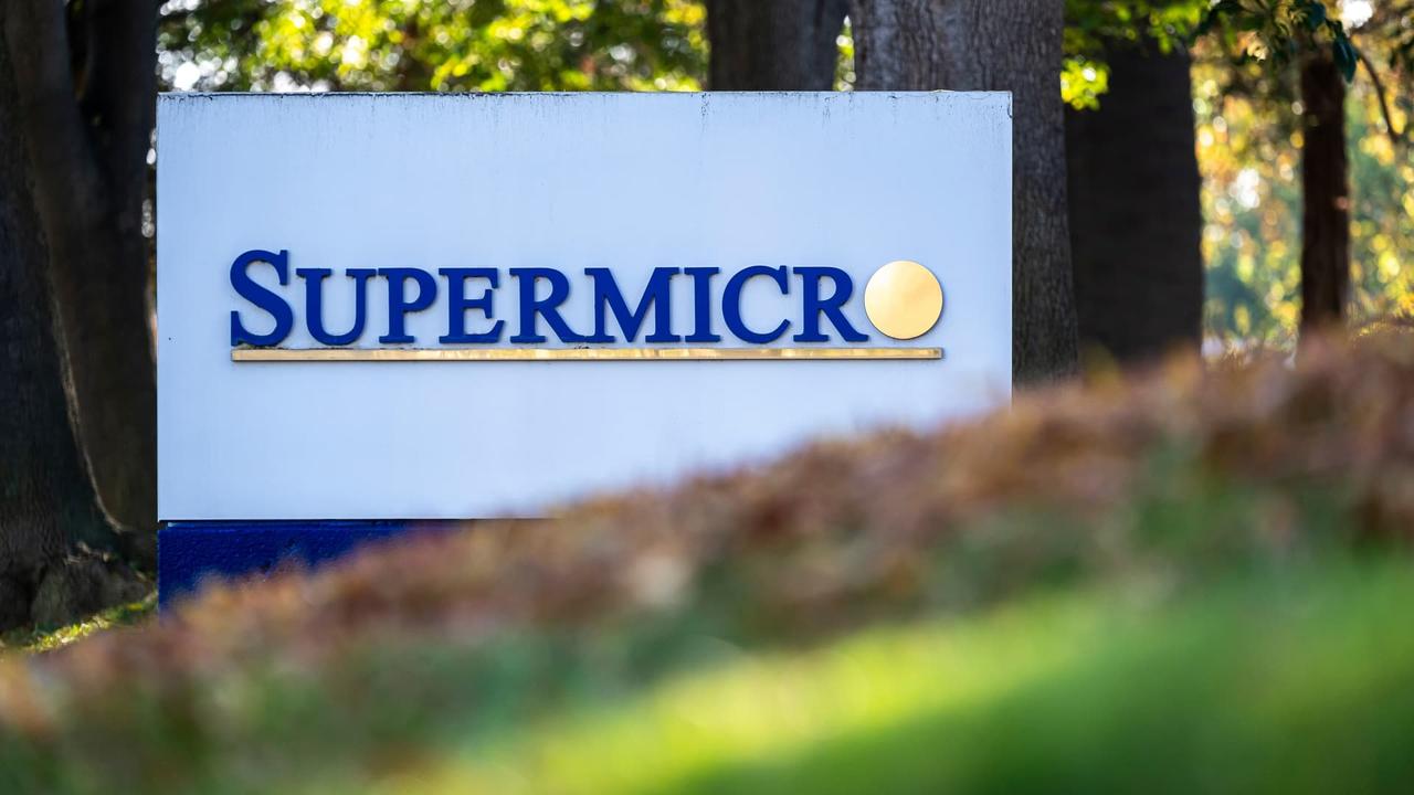Super Micro Computer Gains Momentum in AI Infrastructure