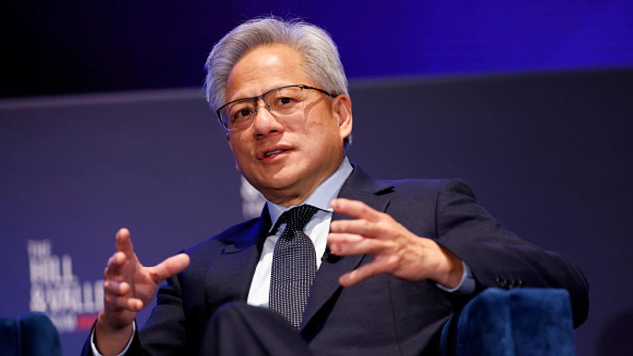 Nvidia CEO Jensen Huang Advocates for AI Proficiency in