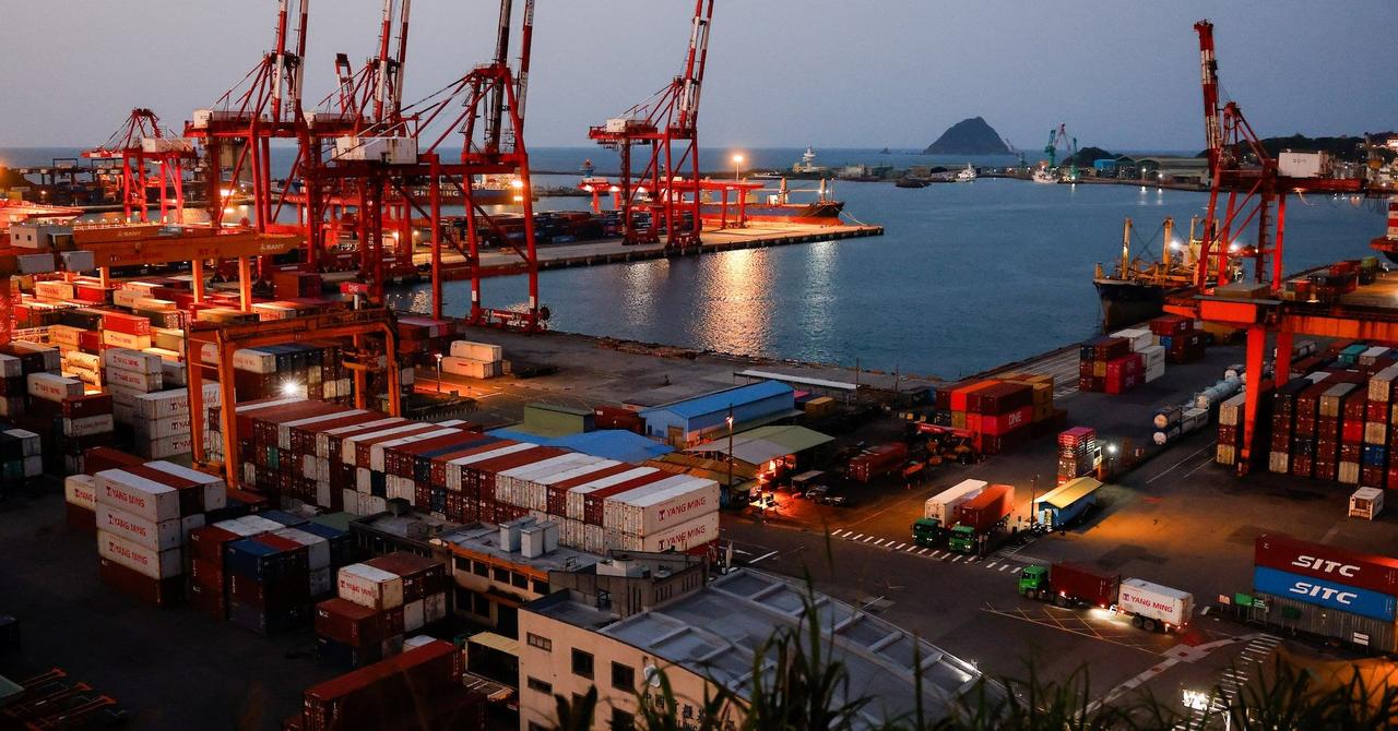 Taiwan's Exports Surge to Record High, Driven by AI Demand