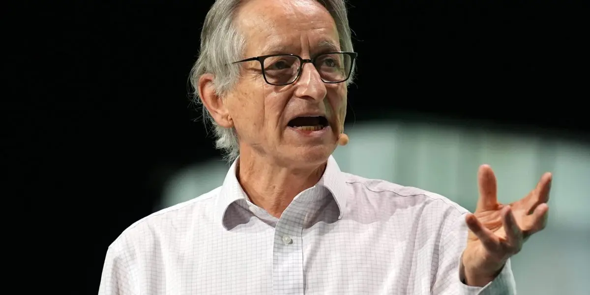 AI's Impact on Job Market: 'Godfather of AI' Predicts