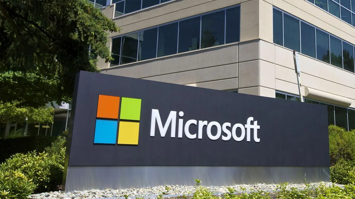 Microsoft Ties Employee Performance Reviews to AI Tool