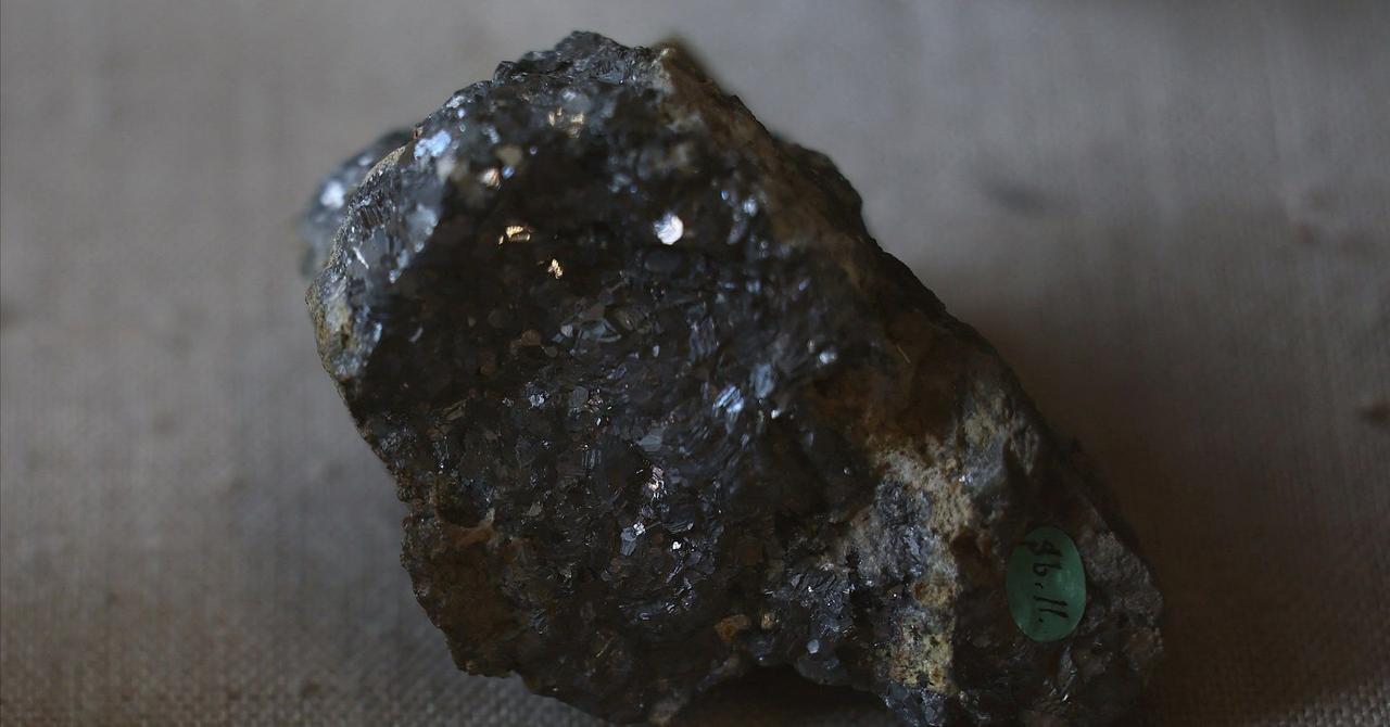 China Cracks Down on Rare Earth Smuggling Amid Escalating