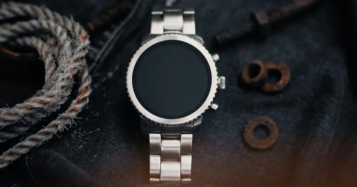 Meta Revives Smartwatch Project with Camera, Potential