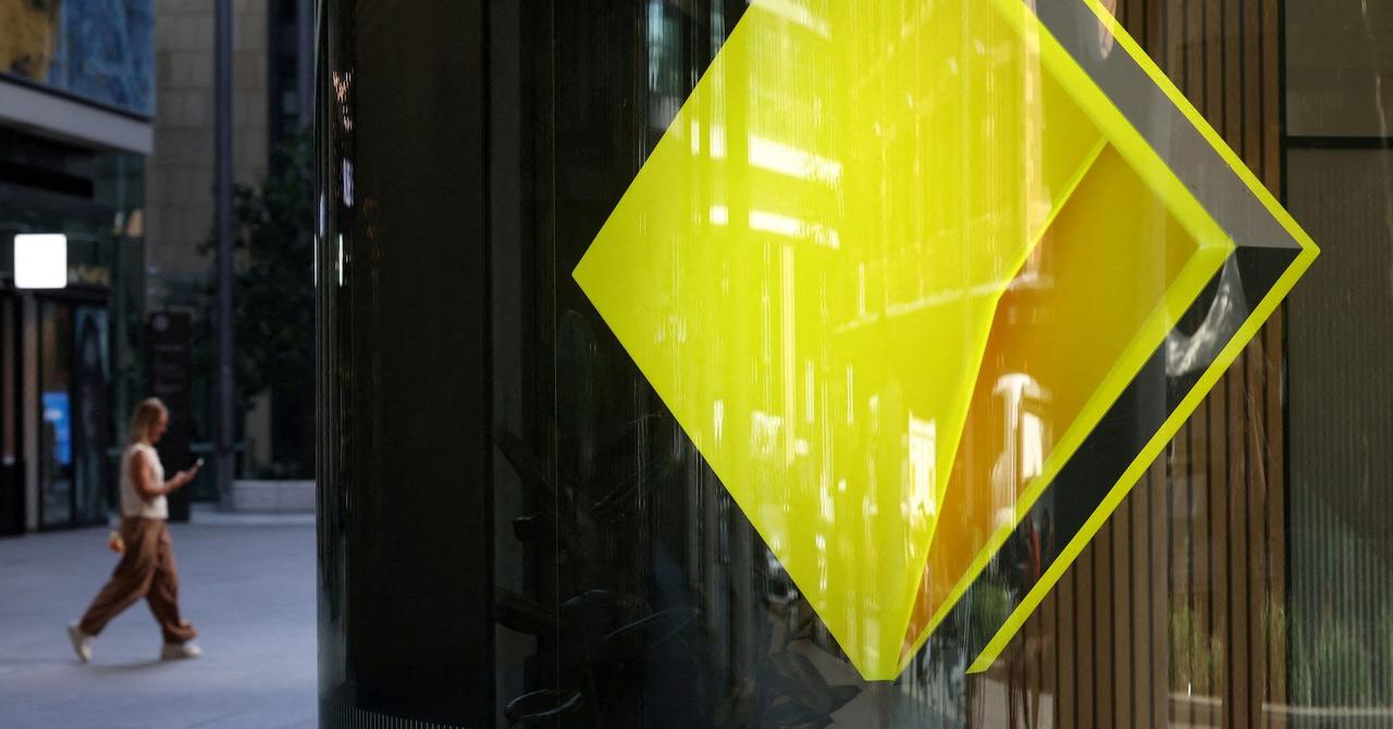 Commonwealth Bank of Australia Cuts Jobs as AI Takes Over