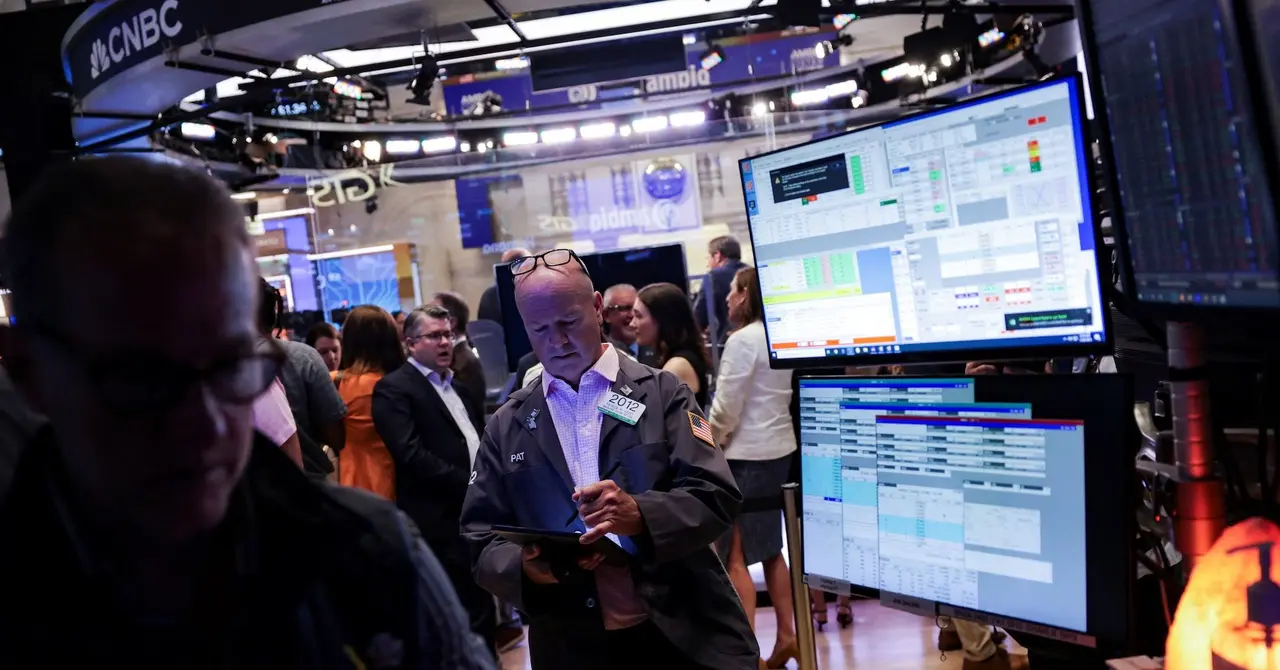 Microsoft Hits $4 Trillion Valuation as AI Investments