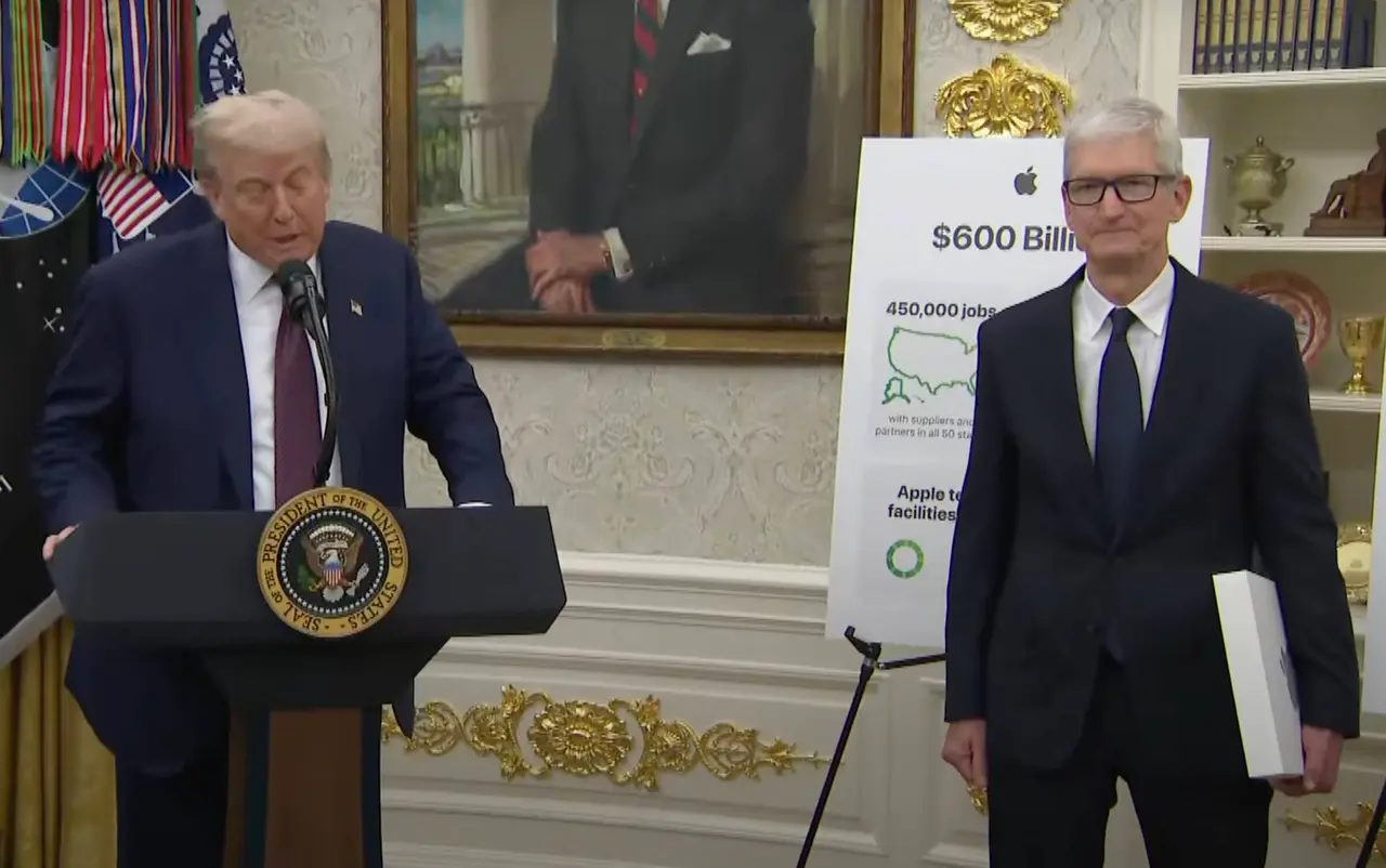 Apple Pledges $100 Billion for US Manufacturing, Balancing