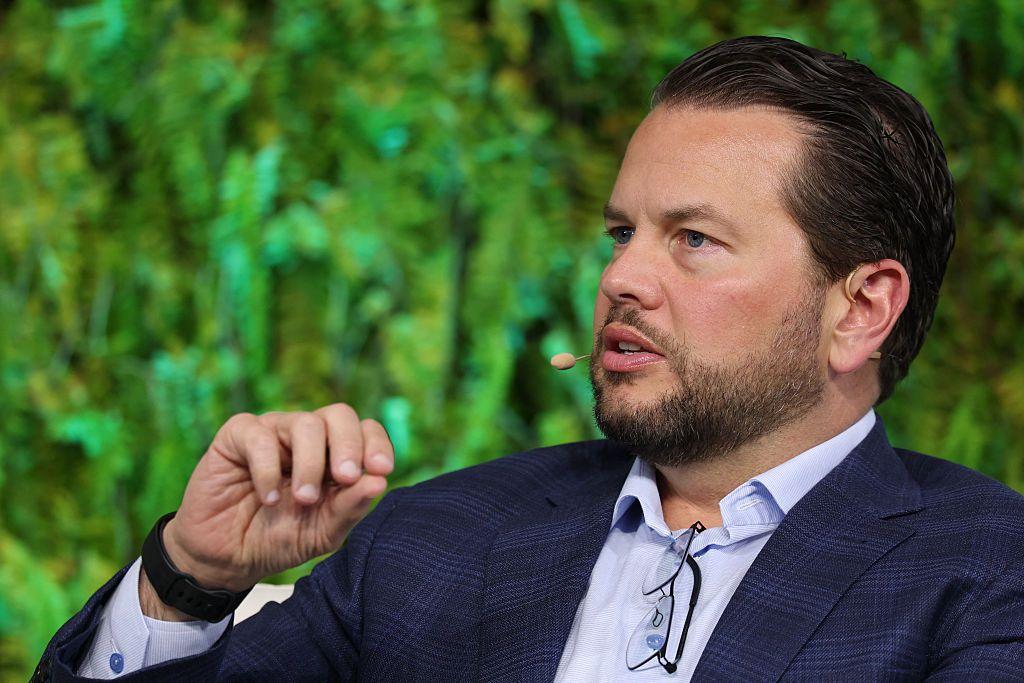 Pinterest CEO Downplays Agentic Shopping, Emphasizes