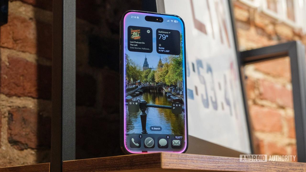 Apple's Ambitious Siri Overhaul: A Game-Changing AI