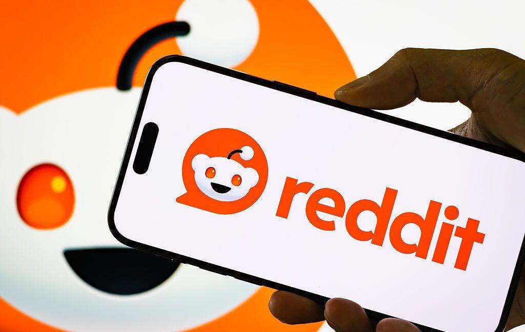 Reddit Blocks Internet Archive to Prevent AI Companies from