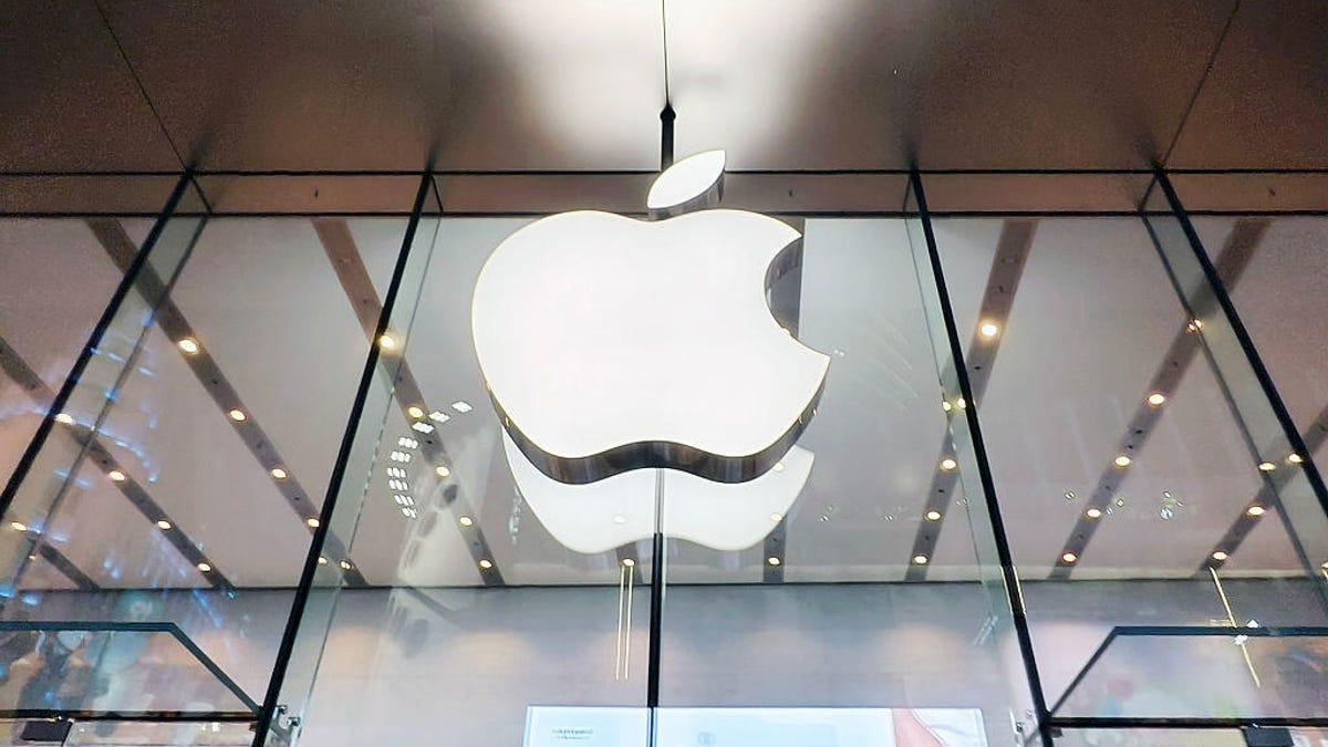 Apple's AI Comeback: Tabletop Robots, Smart Displays, and a