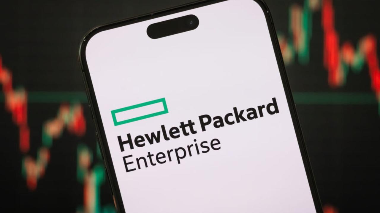 Morgan Stanley Upgrades Hewlett Packard Enterprise on AI