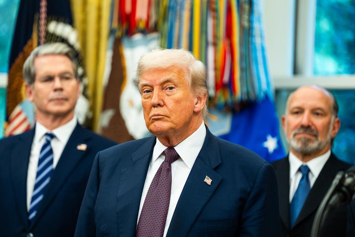 US Government Considers Equity Stakes in Chip Companies,