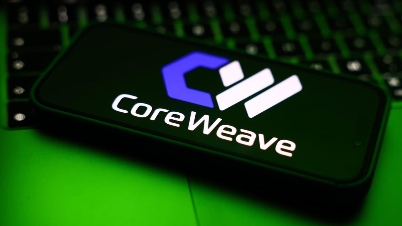 CoreWeave's AI-Driven Growth: Analyst Optimism and Market