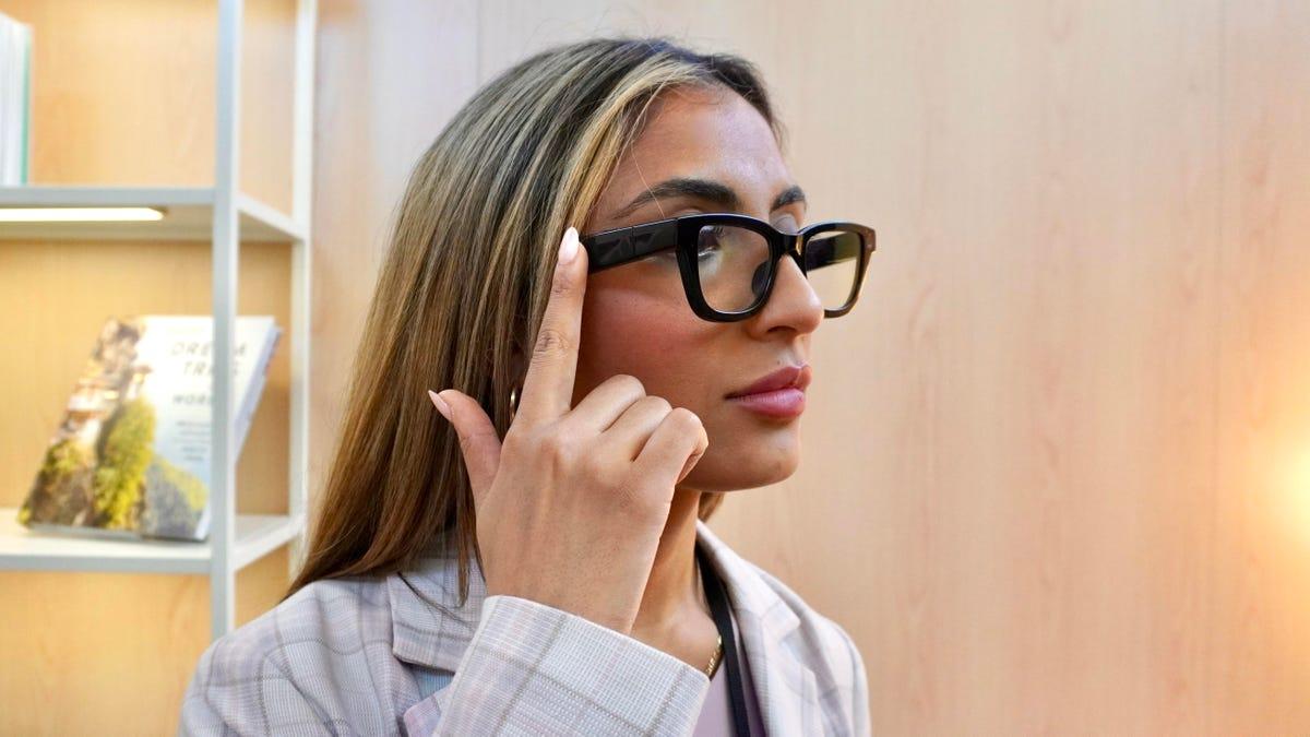 Samsung Unveils Plans for AI-Powered Smart Glasses in