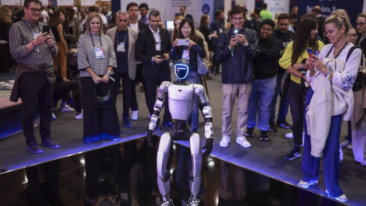 Amazon's Chief Roboticist Questions Humanoid Robot Hype,