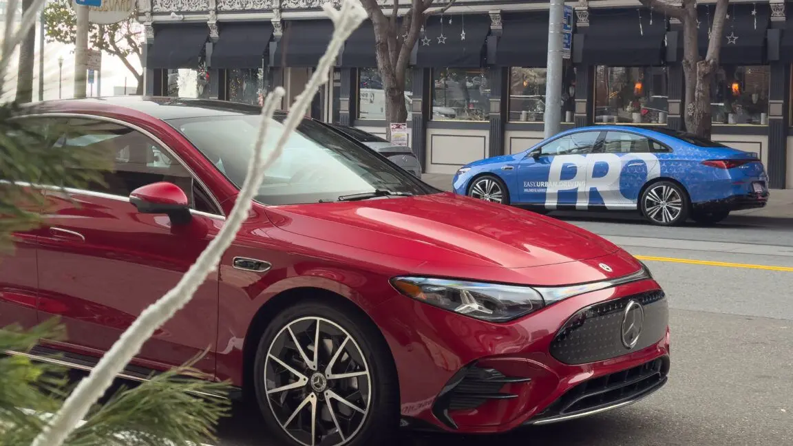 Mercedes-Benz brings autonomous driving to city streets