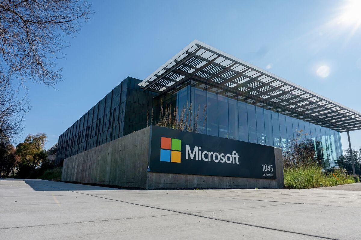 FTC Intensifies Antitrust Probe Into Microsoft's Cloud and