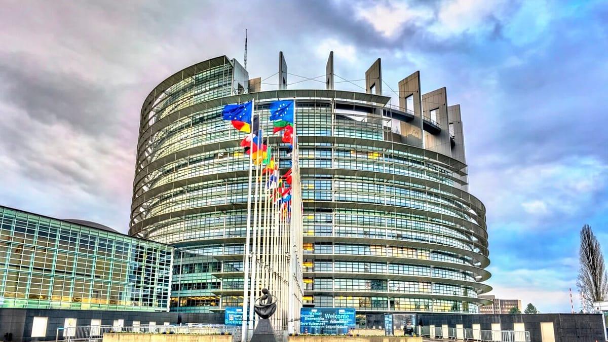 EU Parliament pushes for stricter AI copyright protections