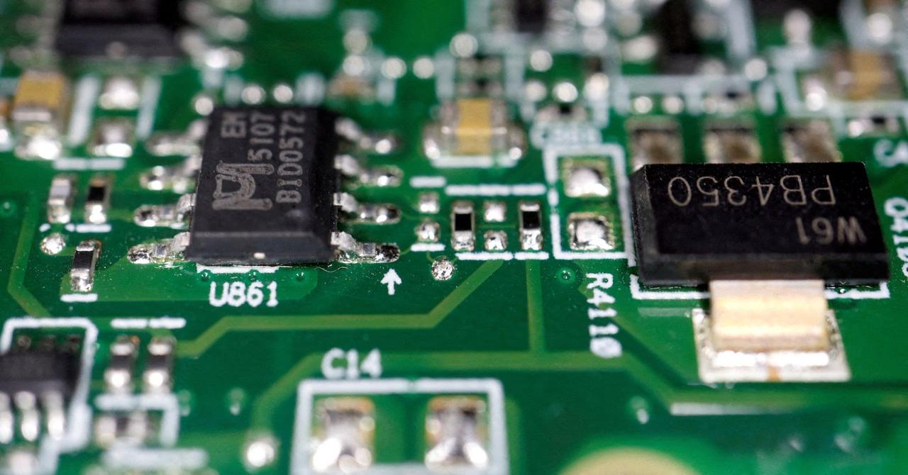 China's No. 2 chipmaker advances 7 nm production for AI