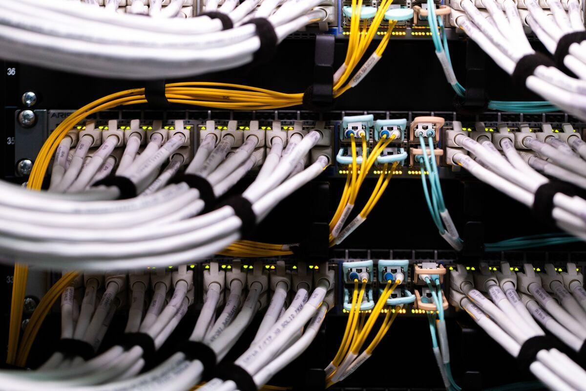 AI Hyperscalers' Massive Borrowing Boom Raises Shadow Debt