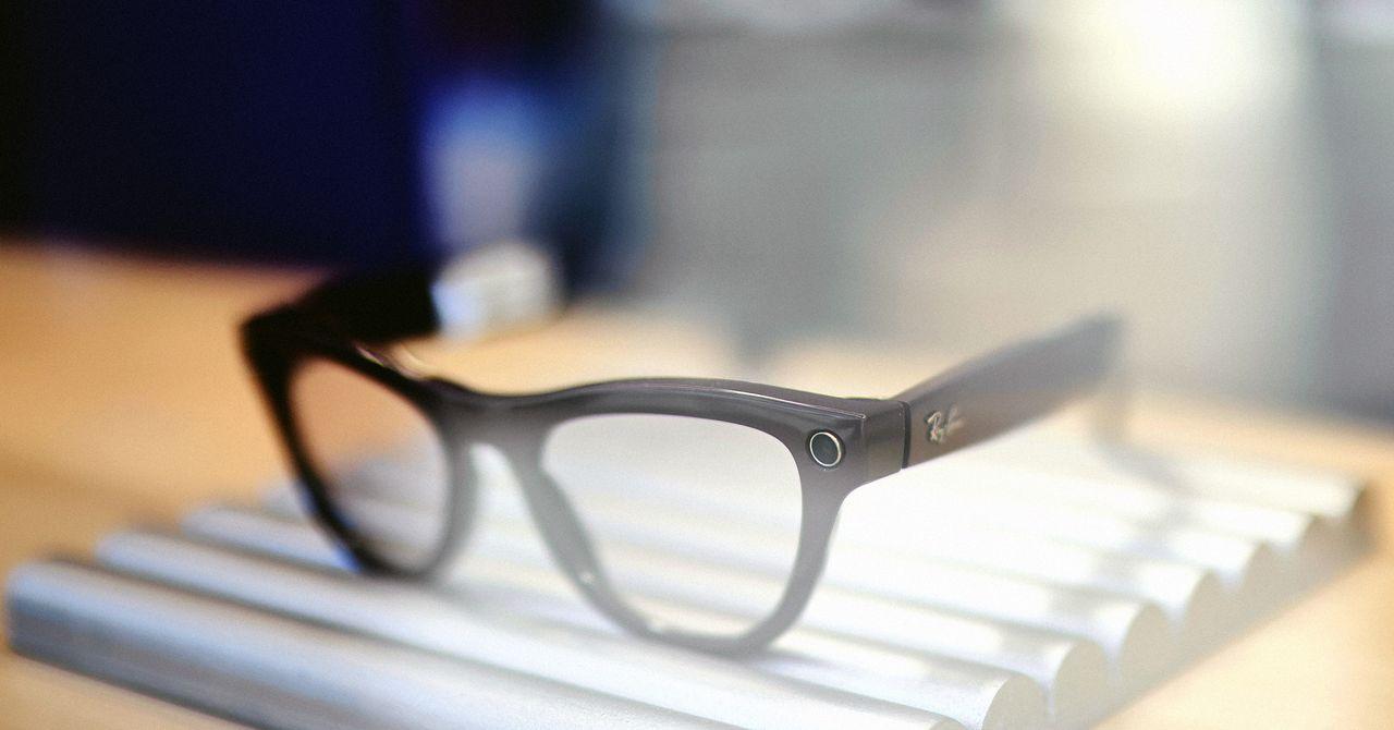 Ray-Ban Smart Glasses Face Privacy Backlash Over AI