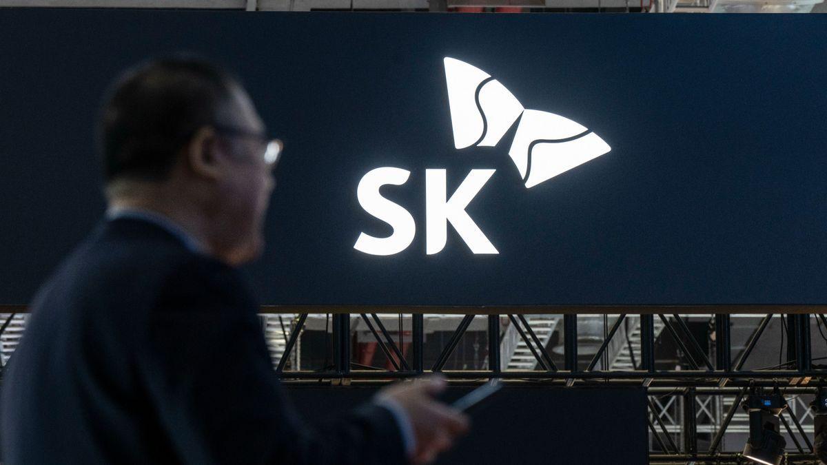 SK hynix places record $8 billion ASML order for EUV