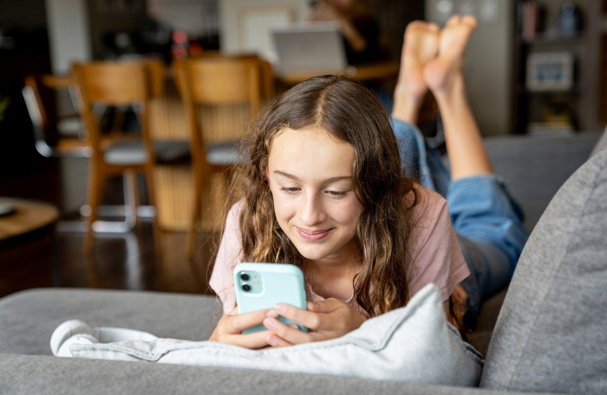 Meta AI scans bone structure to identify underage users on