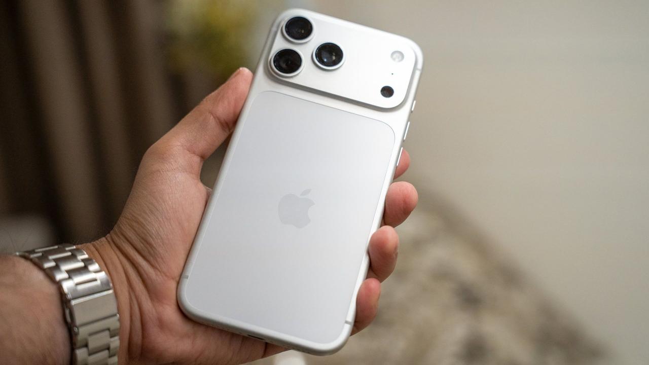 Apple aims to close the AI gap with major iOS 27 AI