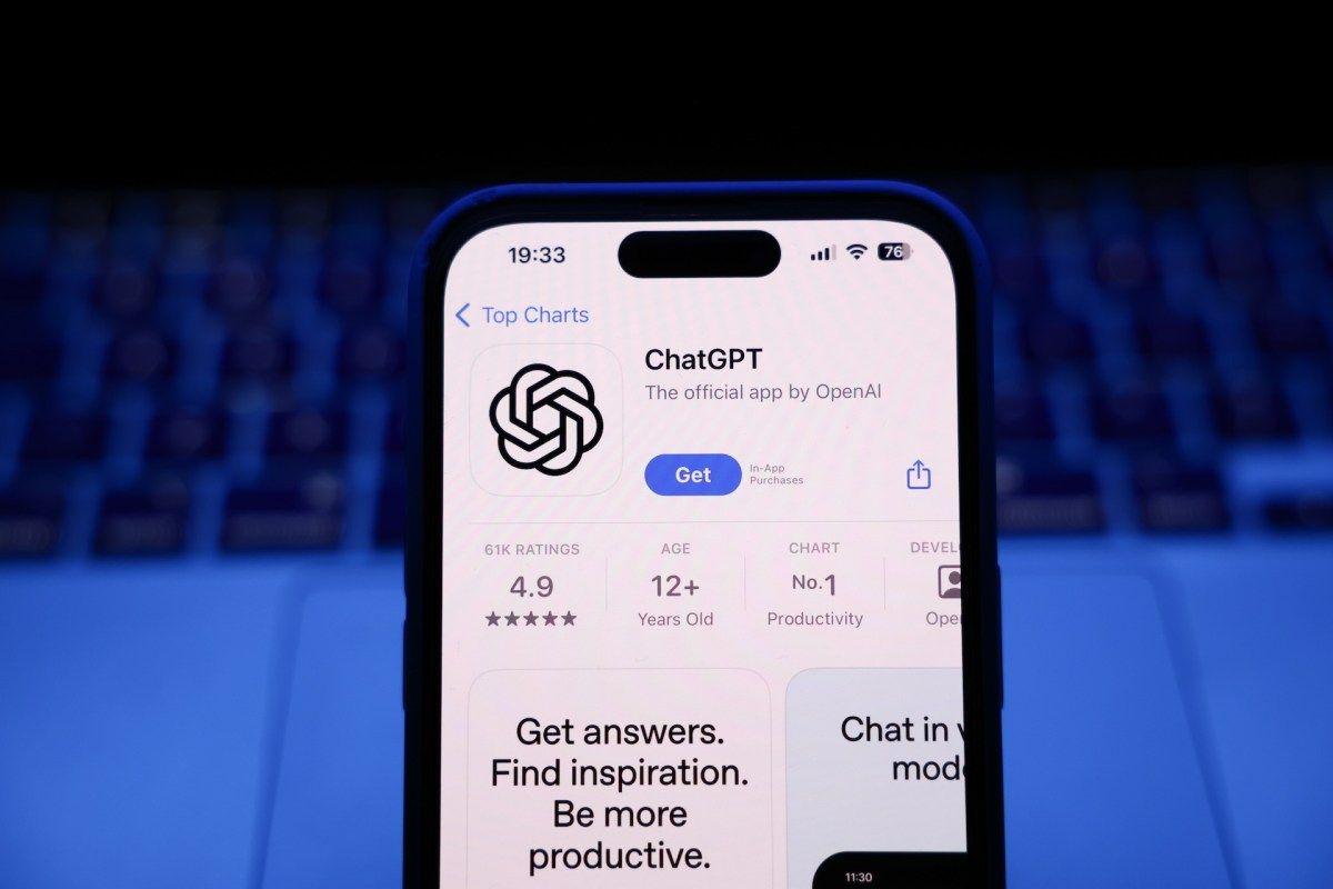 ChatGPT market share slips below 50% as Claude and Gemini close the gap on OpenAI