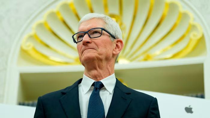 Tim Cook holds talks with EU tech chief as Siri AI remains