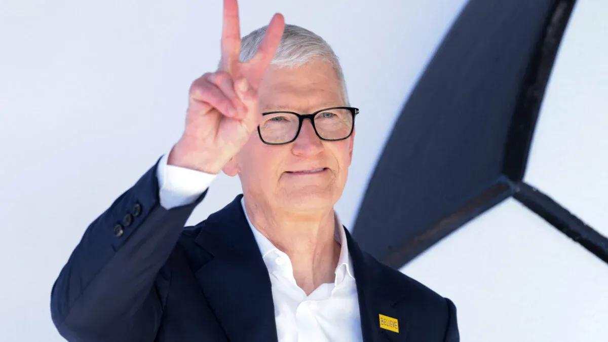 Apple's Record Quarter Overshadowed by AI-Driven Supply