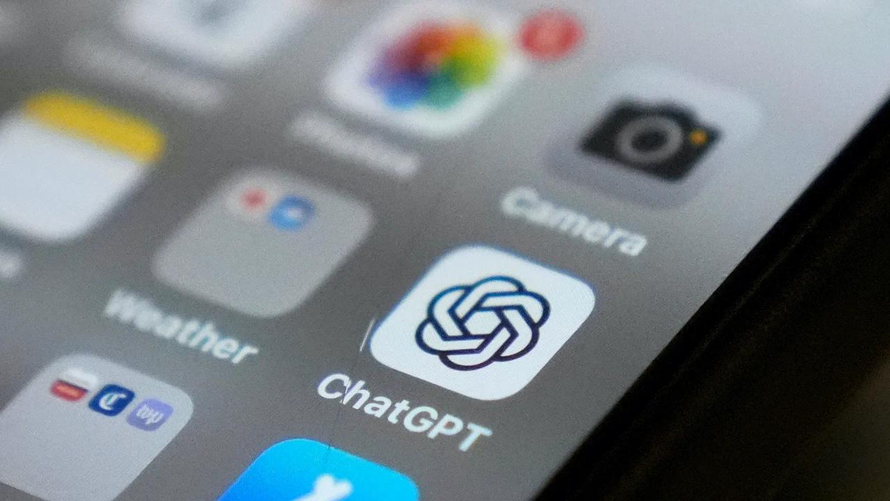 1 in 5 Americans Use AI for Financial Advice, But Trust Remains Low: Gallup Poll