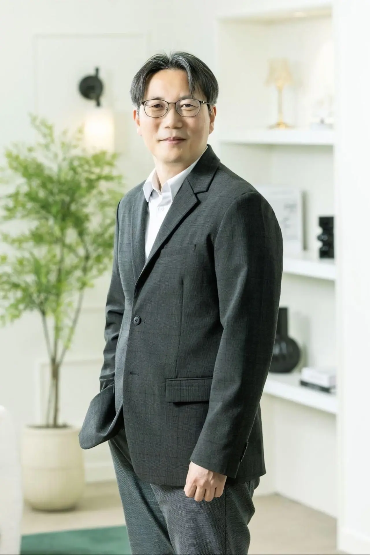 Samsung Electronics Recruits Two AI Experts to Accelerate
