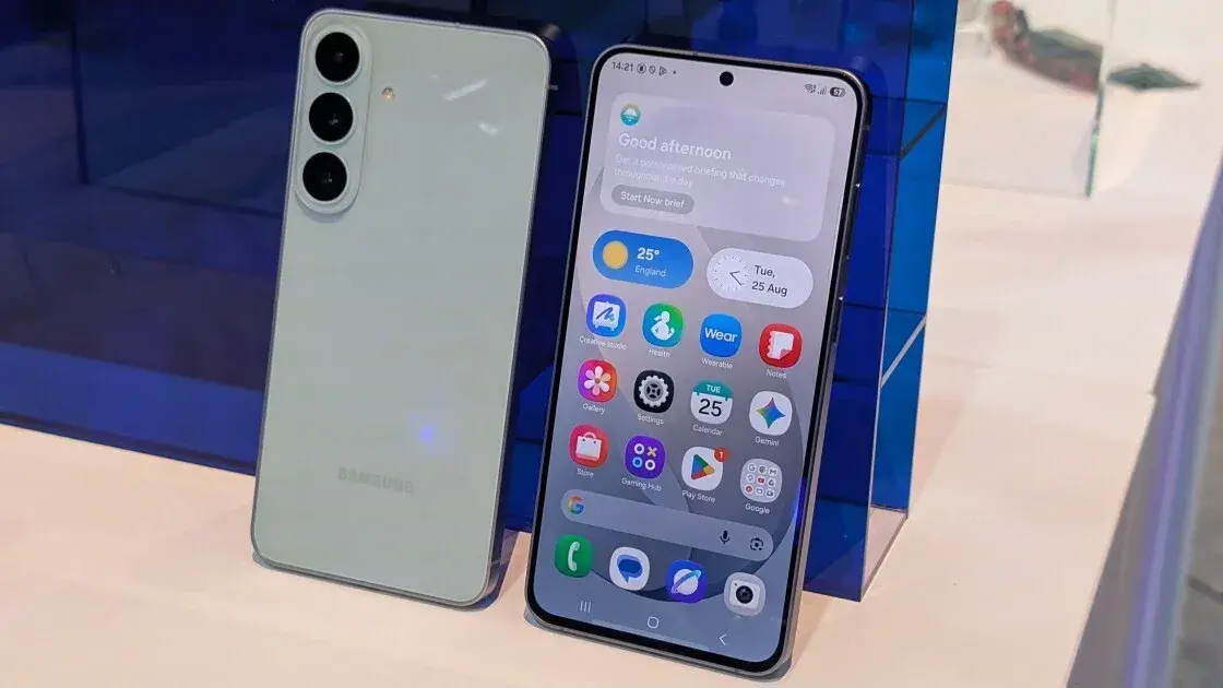 Samsung Galaxy S26 FE Launches With Galaxy AI Features for