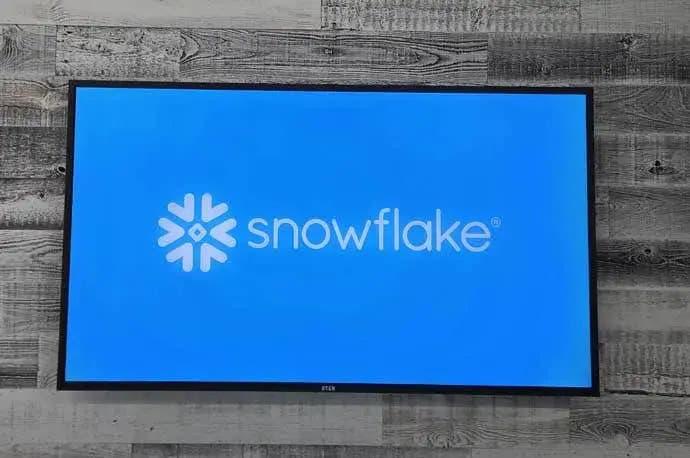 Snowflake Stock Surges 22% on Strong AI Earnings Beat and