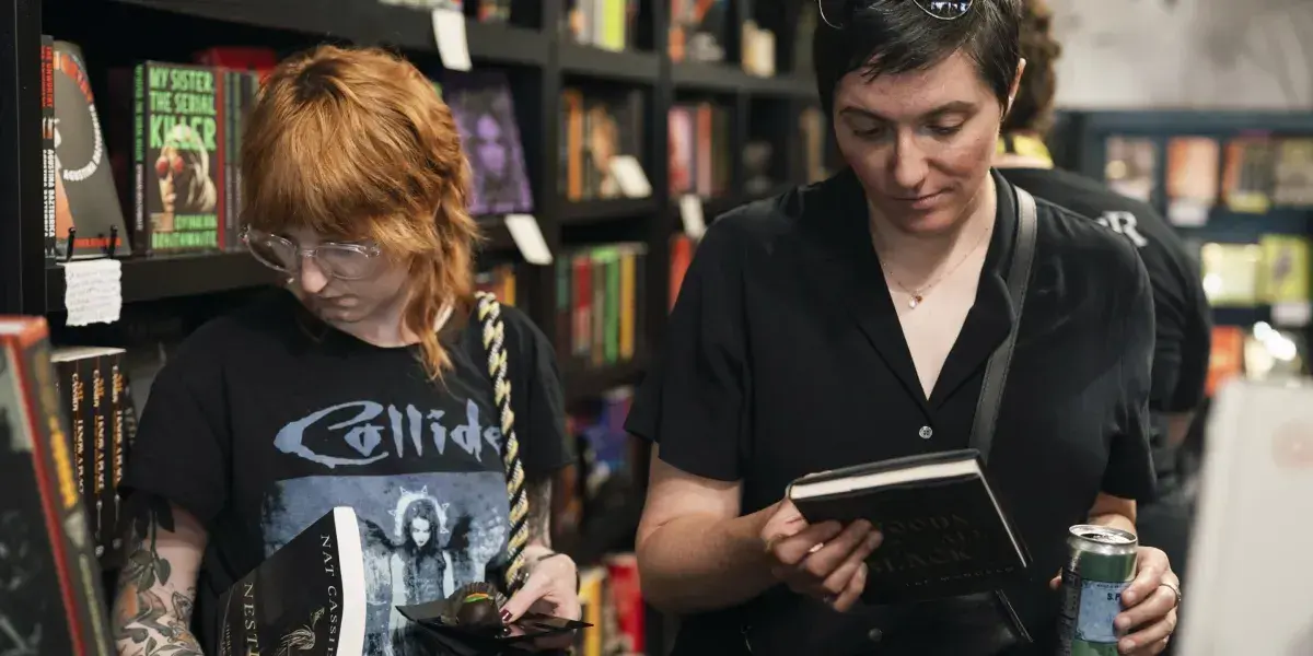 AI-Generated Books Flood Amazon Marketplace, Crushing Revenue for Human Authors