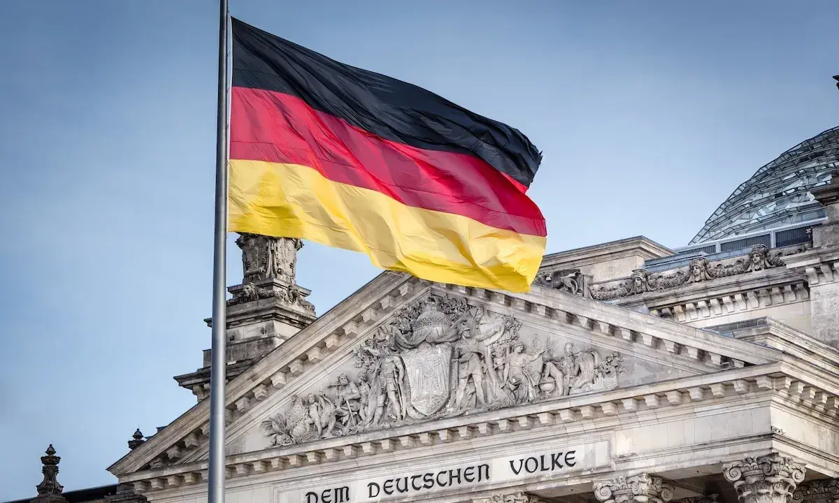 Germany Rejects Halting AI Development, Calls for US-China Involvement in Global AI Governance