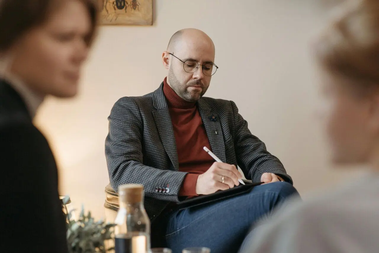 AI Tool Matches Psychiatrist-Level Accuracy in Mental Health Evaluations