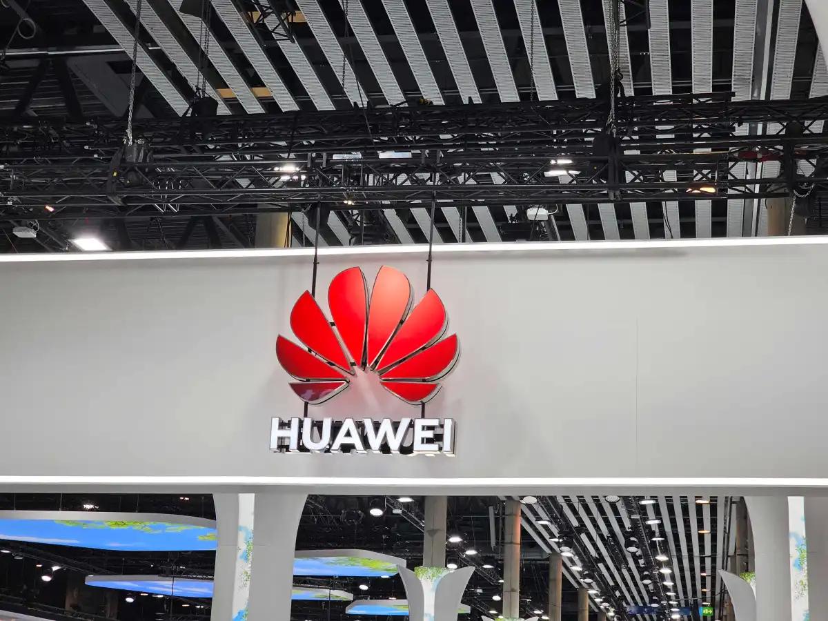 Huawei Pulls Ascend 960 AI Chip Launch Forward by Three Quarters, Doubling Performance Targets