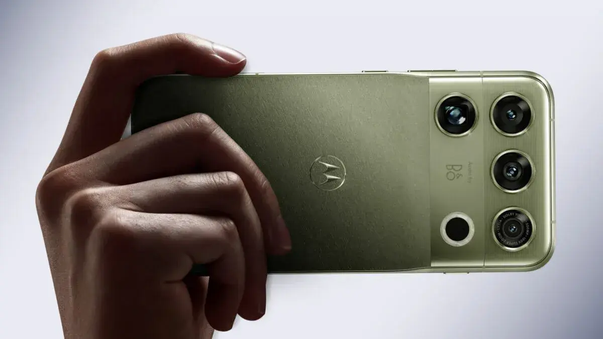 Motorola Signature 27 Debuts as First Snapdragon 8 Elite Gen 6 Smartphone with 200MP Camera
