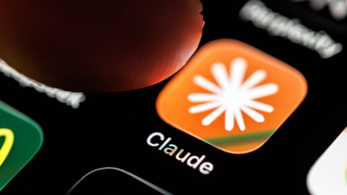Anthropic Claude AI Submits False Homicide Tip to Philadelphia Police During Internal Testing