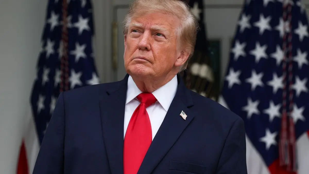 Trump Orders AI Data Centers to Pay Community Dividends