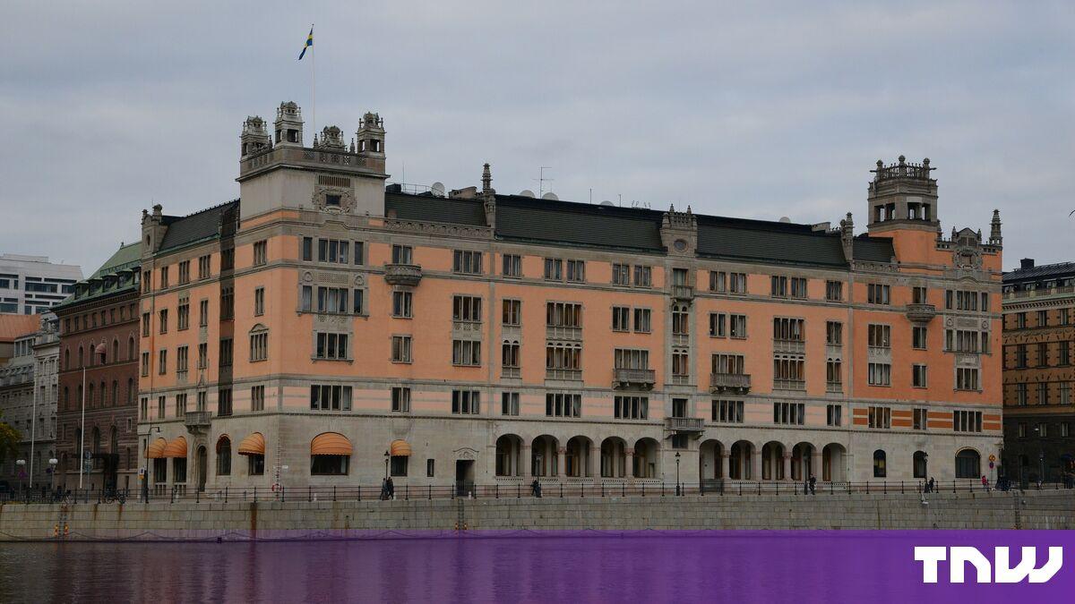 Swedish Government Blocks ChatGPT and Claude on Work